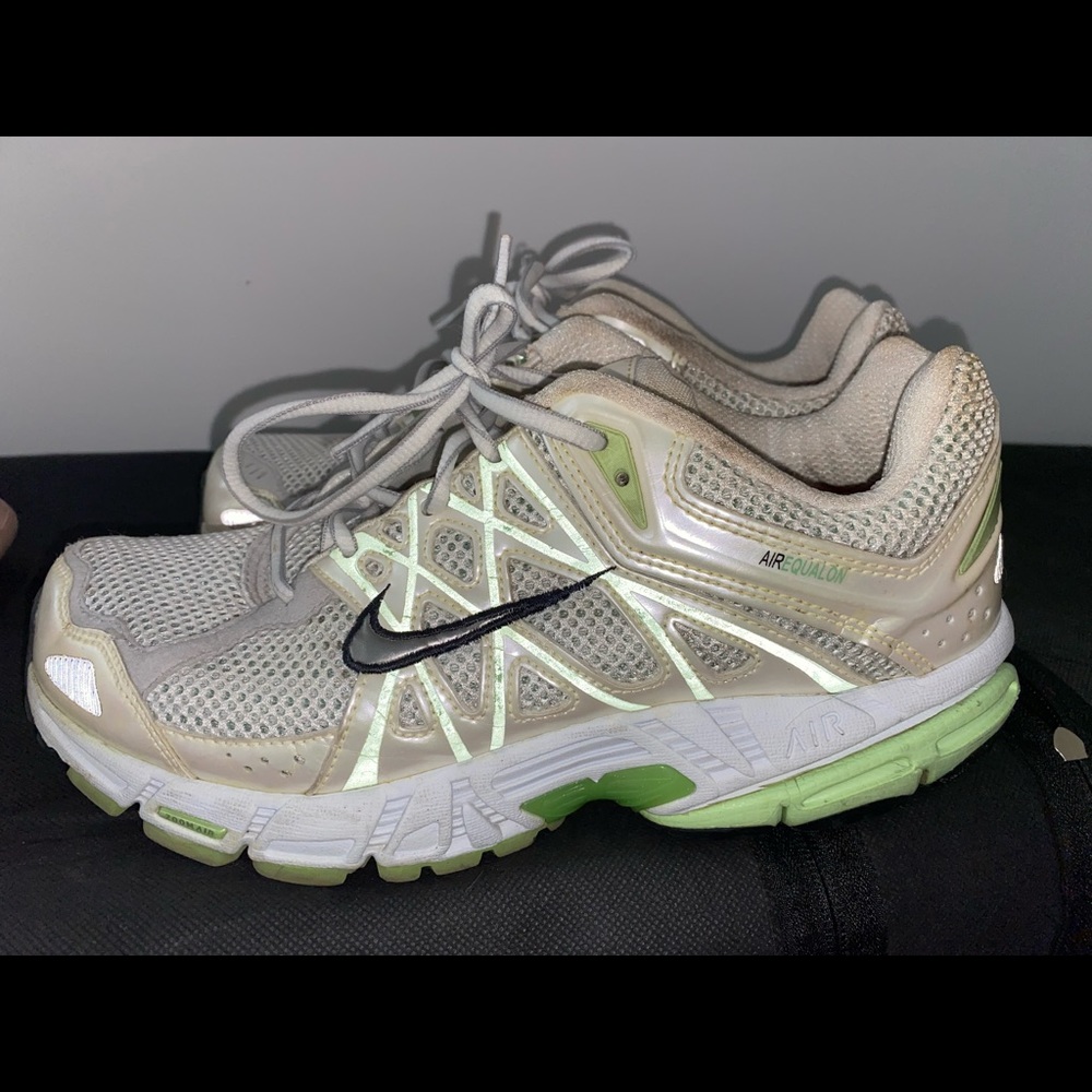Nike Womens Zoom Air Equalon + Bowerman Series